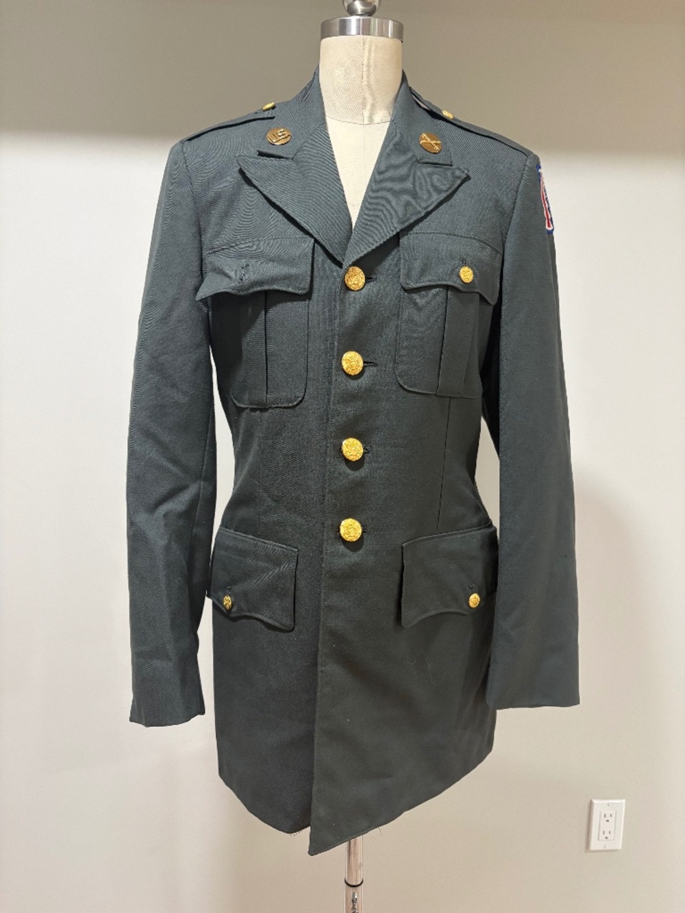 U.S. Army "Class A" VINTAGE Service Uniform Jacket - Size 35 Long